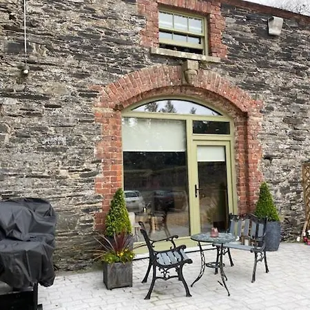 Coachhouse * Newbliss
